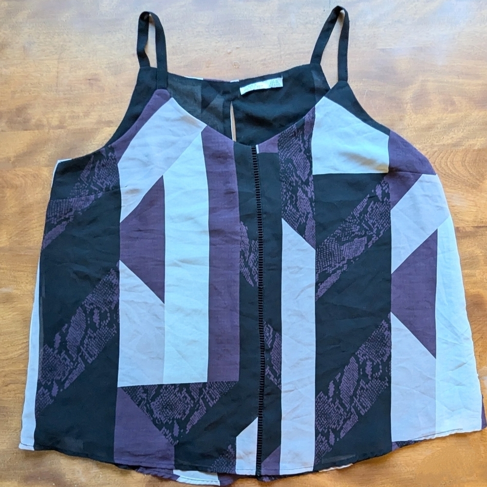 SOLD Geometric Print Dex Camisole Tank Top Lined With Keyhole Back - Picture 1 of 6